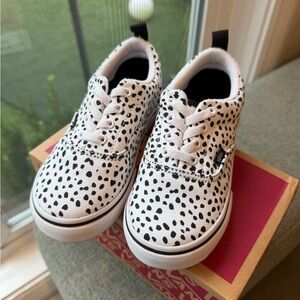 BRAND NEW VANS for kids